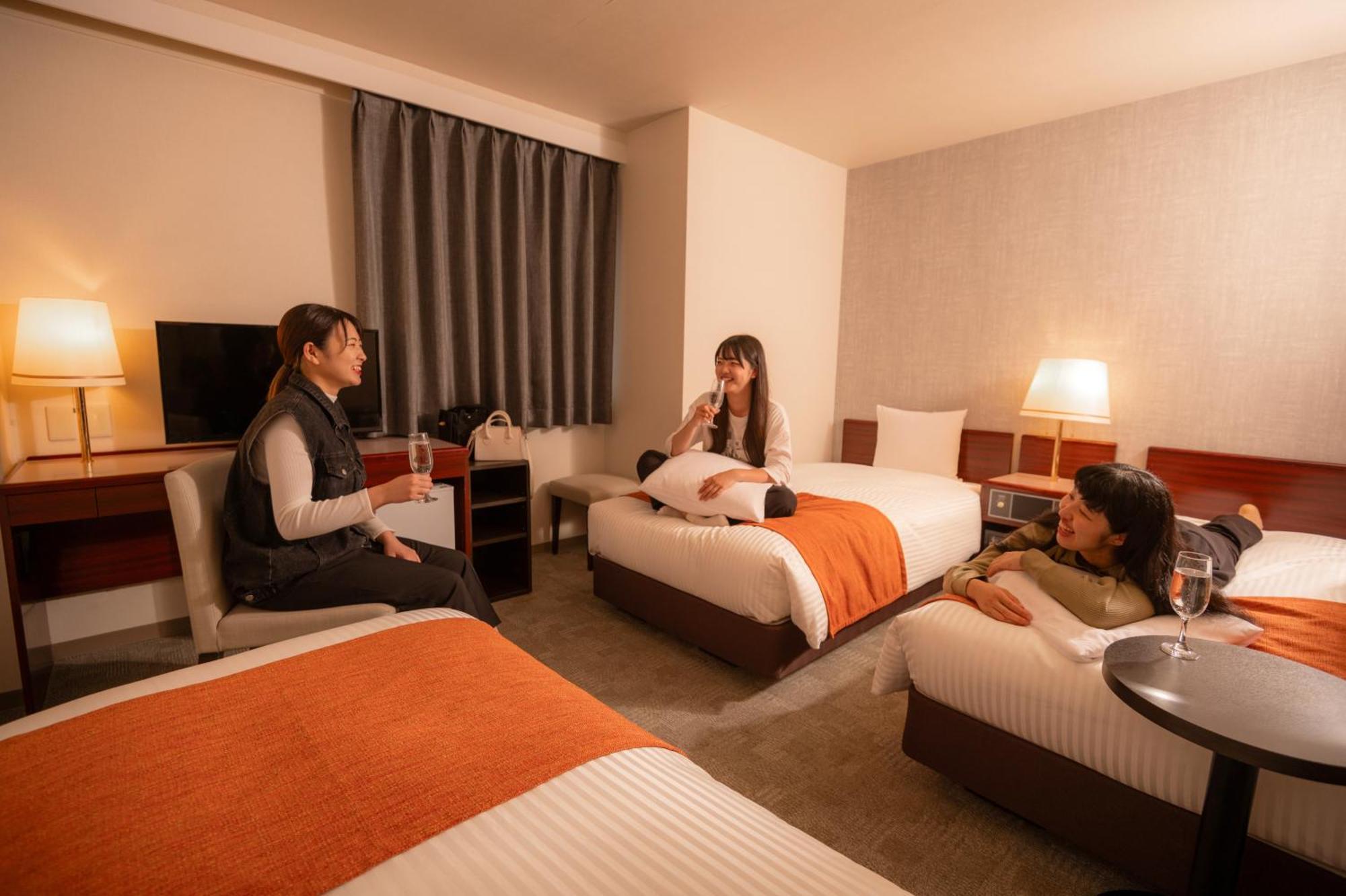 Flexstay Inn Hakodate Station Екстер'єр фото
